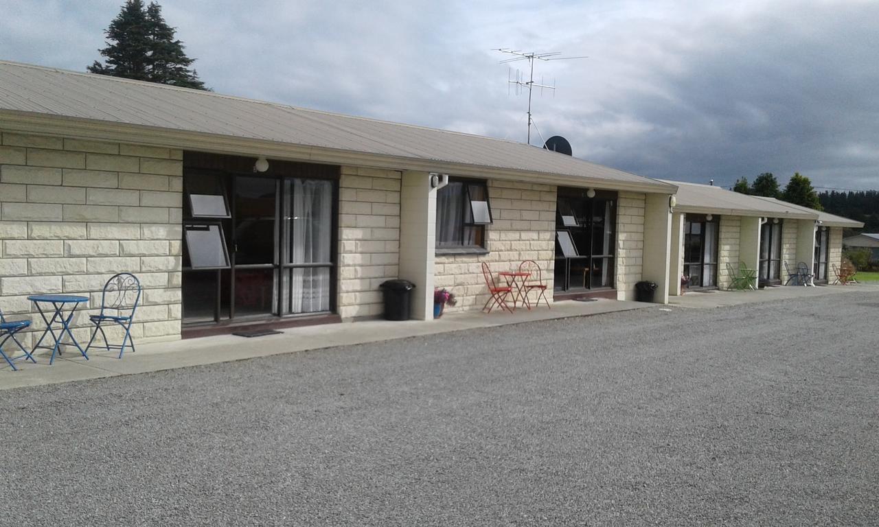 Moeraki Boulders Motel Hampden Exterior photo